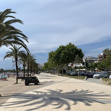 Castell Joncar,30 M De La Playa, 1Era Linea De Mar, Vista Al Mar Apartment Roses Exterior photo
