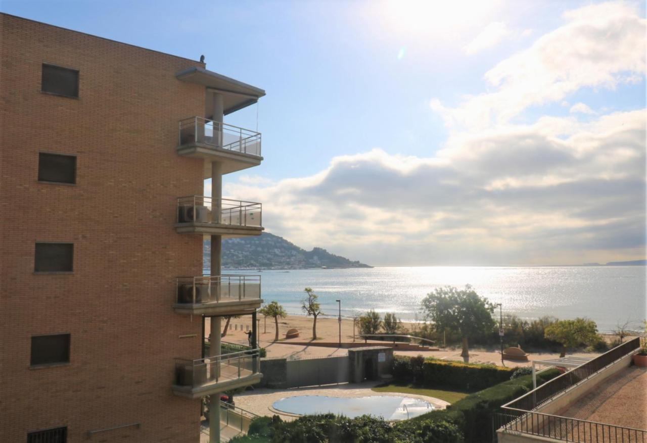 Castell Joncar,30 M De La Playa, 1Era Linea De Mar, Vista Al Mar Apartment Roses Exterior photo